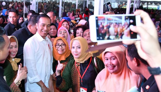 Warga Probolinggo Resah, Pocong Bersajam Berkeliaran di Area Pemakaman