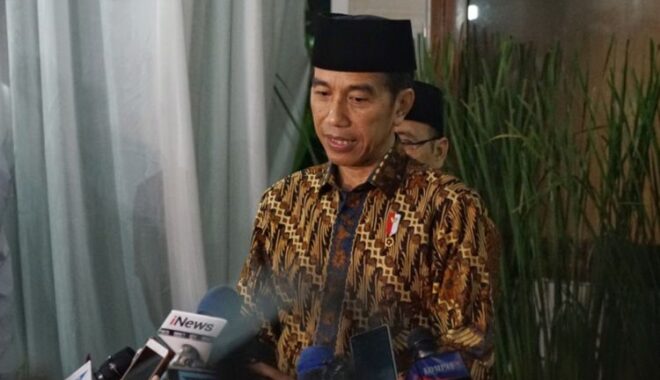 Warga Probolinggo Resah, Pocong Bersajam Berkeliaran di Area Pemakaman