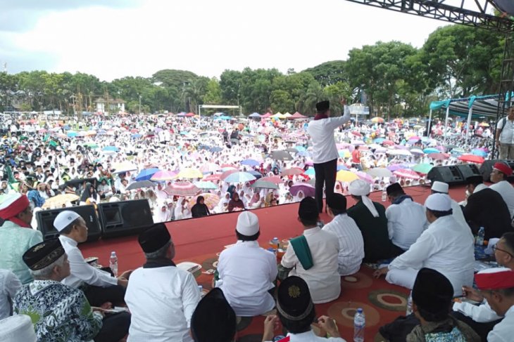 Jokowi Perjuangkan Kepentingan Umat Islam