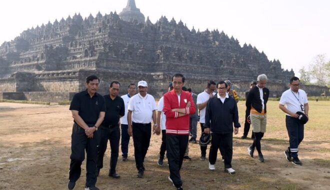 Warga Probolinggo Resah, Pocong Bersajam Berkeliaran di Area Pemakaman