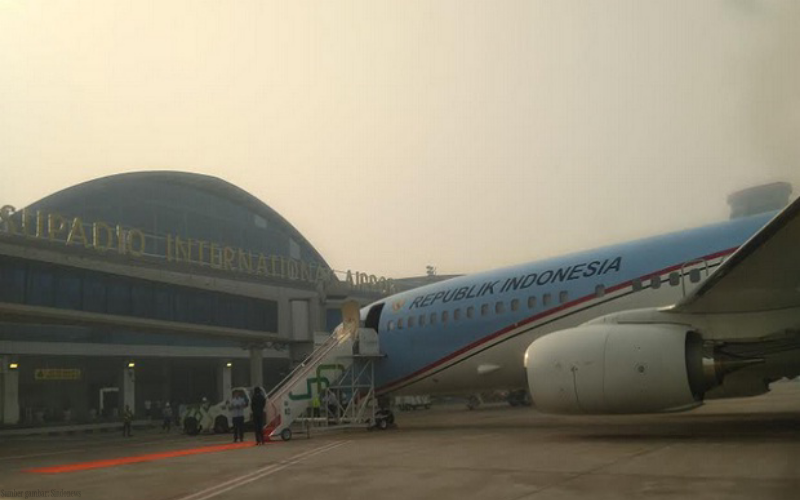 Cuaca Asap Kabut Menghantui Pesawat Presiden Jokowi