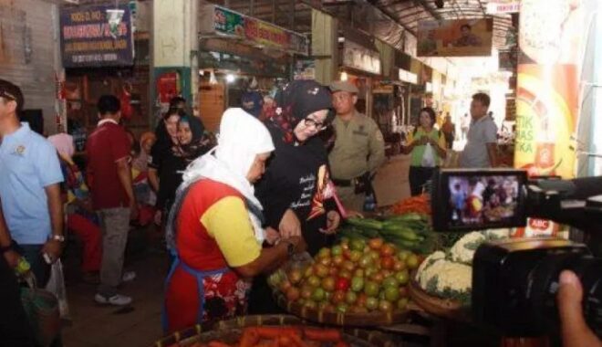 Masyarakat Demo Kejari Pamekasan, Tuntut Kejelasan Tiga Dugaan Kasus Korupsi