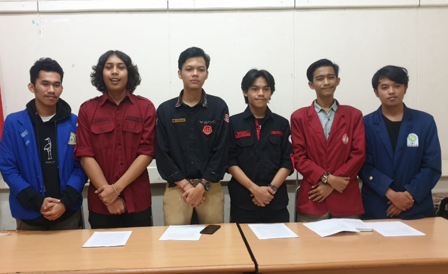 FMHB: Bandung Juara, Warga Sengsara