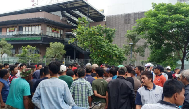 Warga Probolinggo Resah, Pocong Bersajam Berkeliaran di Area Pemakaman