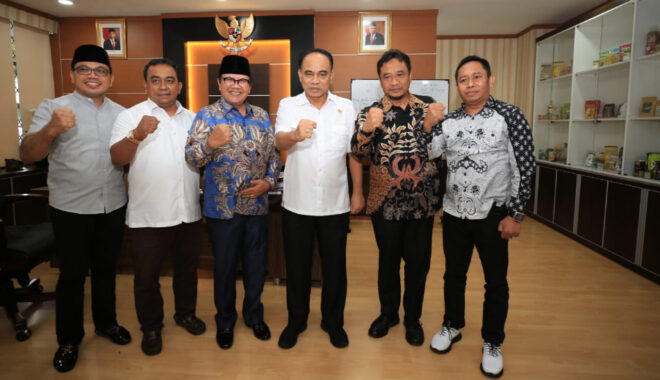 Masyarakat Demo Kejari Pamekasan, Tuntut Kejelasan Tiga Dugaan Kasus Korupsi