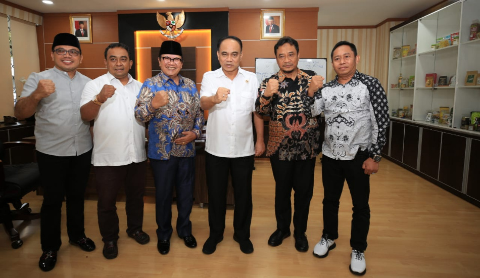 Wamendes Dorong Pengembangan Sentra Bawang Putih di Lombok Timur