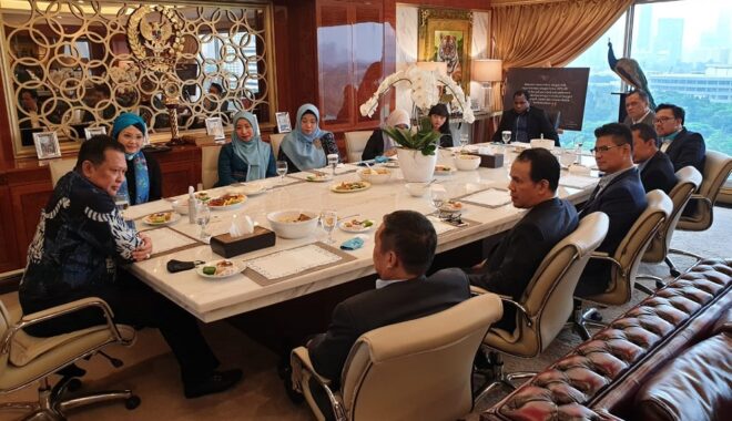 Masyarakat Demo Kejari Pamekasan, Tuntut Kejelasan Tiga Dugaan Kasus Korupsi