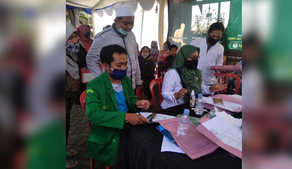 GP Ansor Ranting Tulungrejo dan Islah Banyuwangi Melayani 65 Dokumen Kependudukan