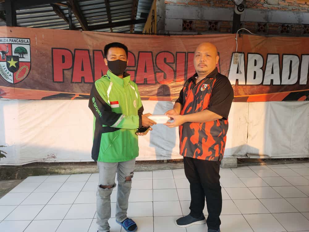 Program Gema Ramadhan MPC PP Jaktim Bagikan 1000 Sajadah hingga Santunan Yatim
