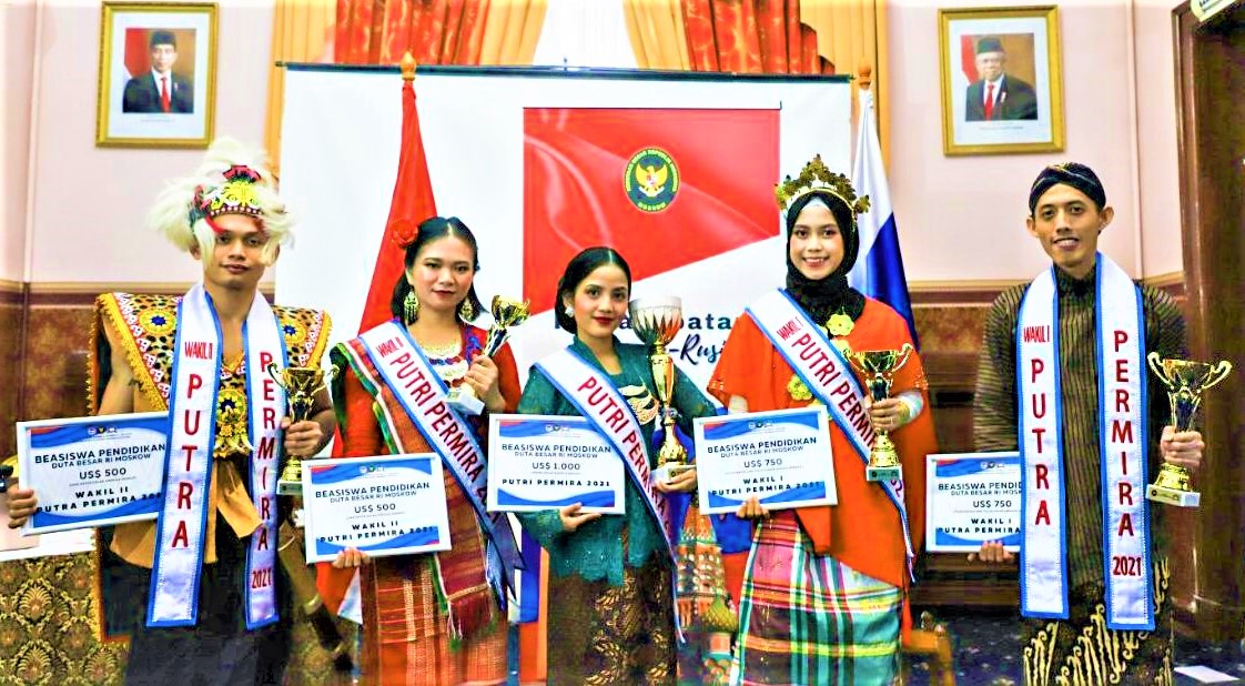 Cara Unik Mahasiswa Indonesia di Rusia Peringati Hardiknas