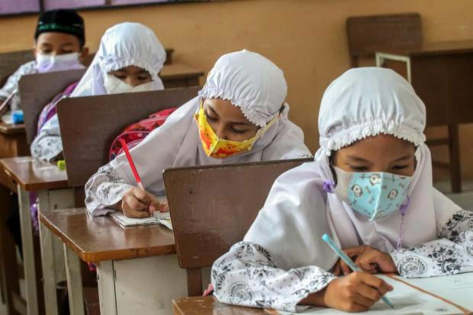 DPR Minta Sekolah Tatap Muka Ditunda