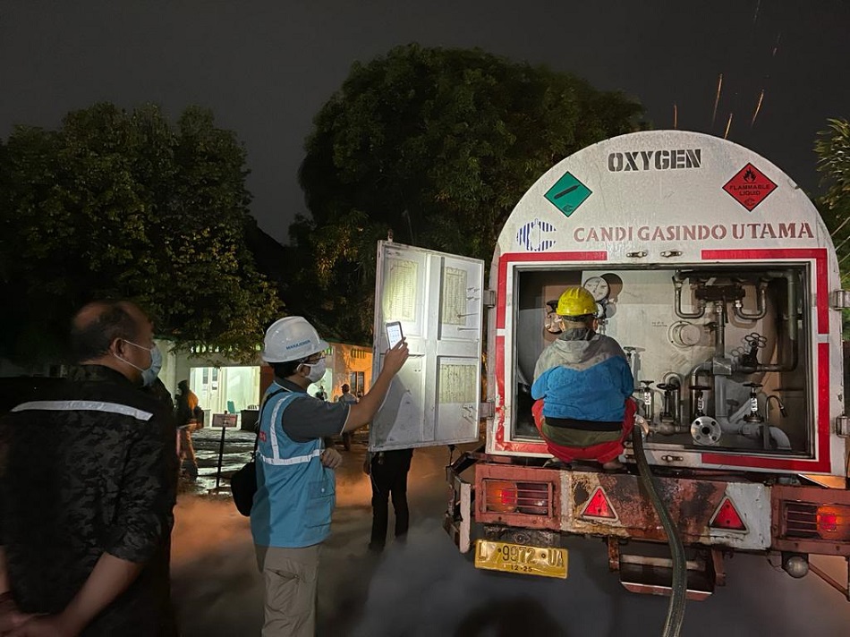Bantuan oksigen sangat berarti bagi keselamatan pasien Covid-19 (Foto: PLN/Serikat News)