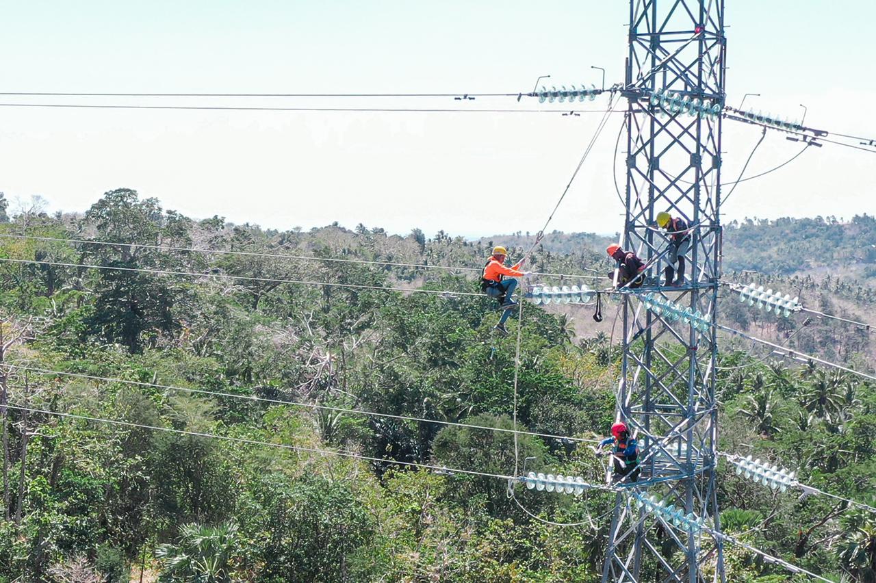 Keluarkan Biaya Investasi Senilai Rp 9,9 Miliar Demi Listrik Pulau Timor NTT Semakin Andal (Foto: PLN/Serikat News)