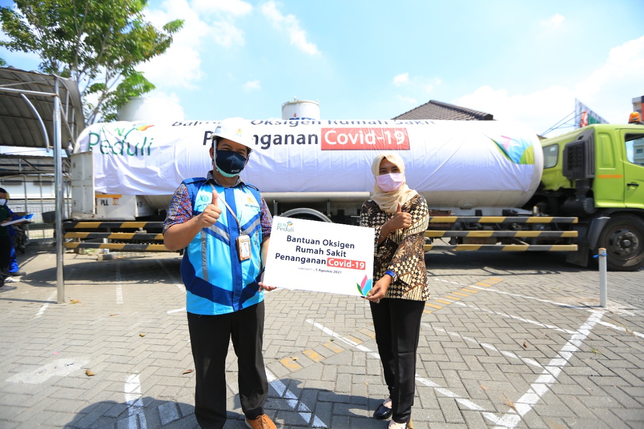 Total PLN telah menyalurkan bantuan oksigen total 72,3 ton untuk rumah sakit rujukan Covid-19 di Jateng, DIY dan Jatim (Foto: PLN/Serikat News) 