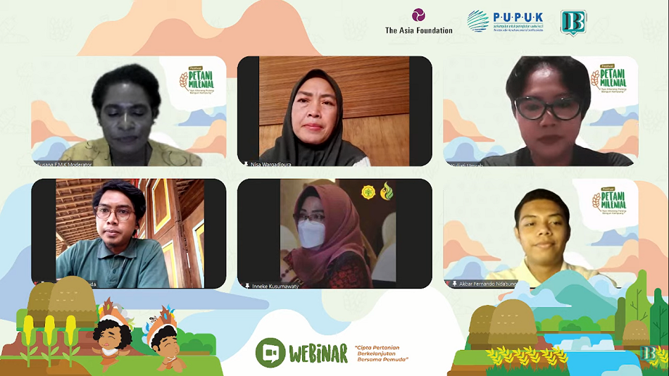 Susana Florika Marianti, Mace Papua Radio Pro 2 RRI Merauke dan beberapa narasumber dalam Festival Petani Milenal “Ayo Kitorang Pulang Bangun Kampung”, Kamis (28/10). (Foto: Ist/Serikat News)