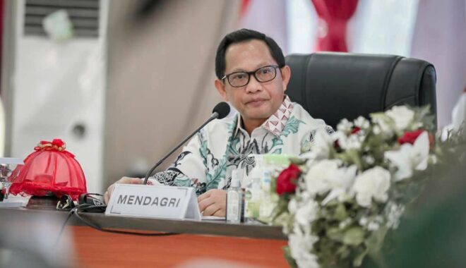Masyarakat Adat, Menjaga Akar di Tengah Arus Perubahan
