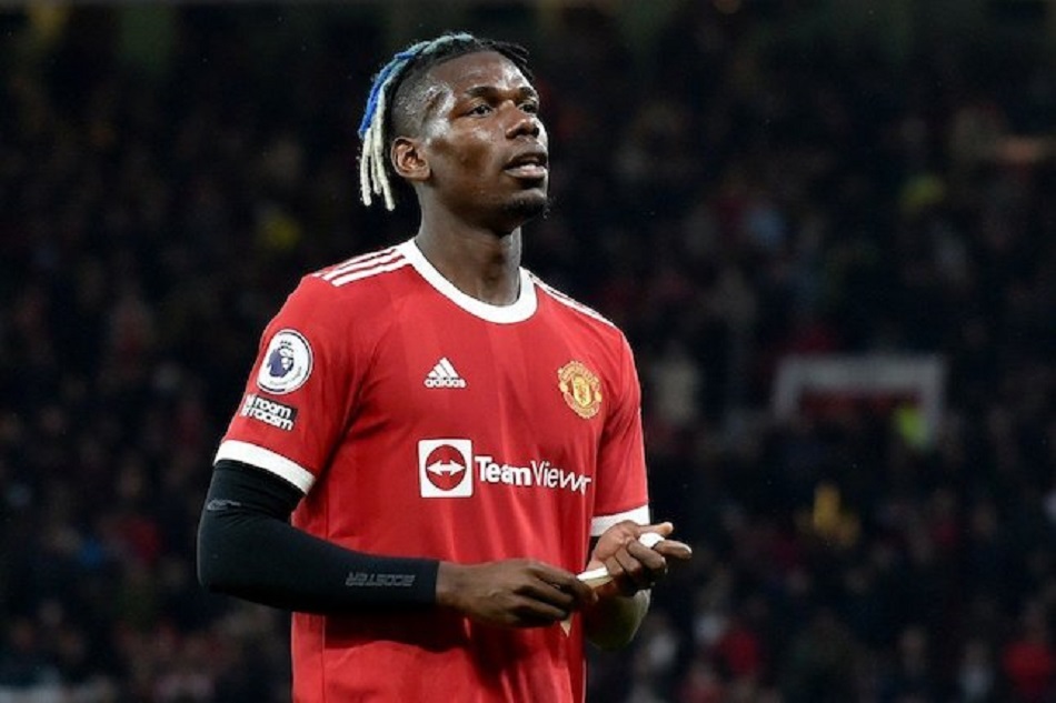Pogba diganjar kartu merah di laga Manchester United vs Liverpool, Minggu (24/10/2021) (Foto: AP Photo)