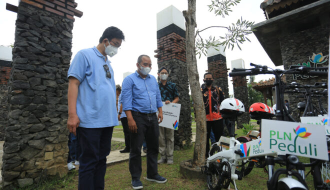 Warga Probolinggo Resah, Pocong Bersajam Berkeliaran di Area Pemakaman