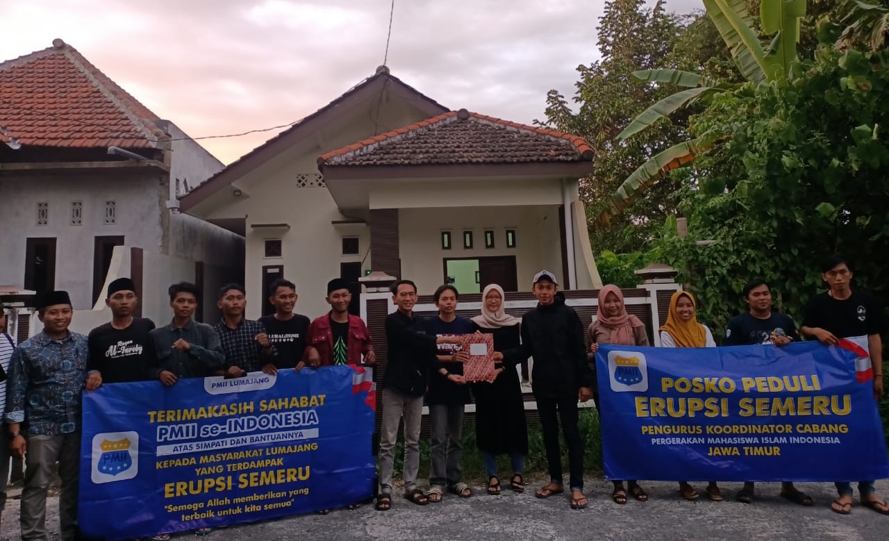 Erupsi Semeru: PC PMII Probolinggo Peduli Langsung Salurkan Bantuan Korban Bencana