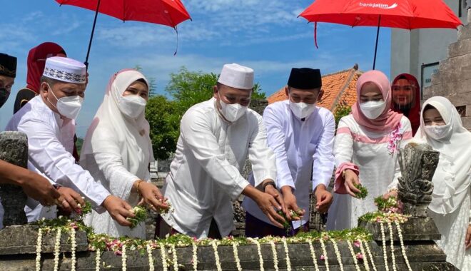 Masyarakat Demo Kejari Pamekasan, Tuntut Kejelasan Tiga Dugaan Kasus Korupsi