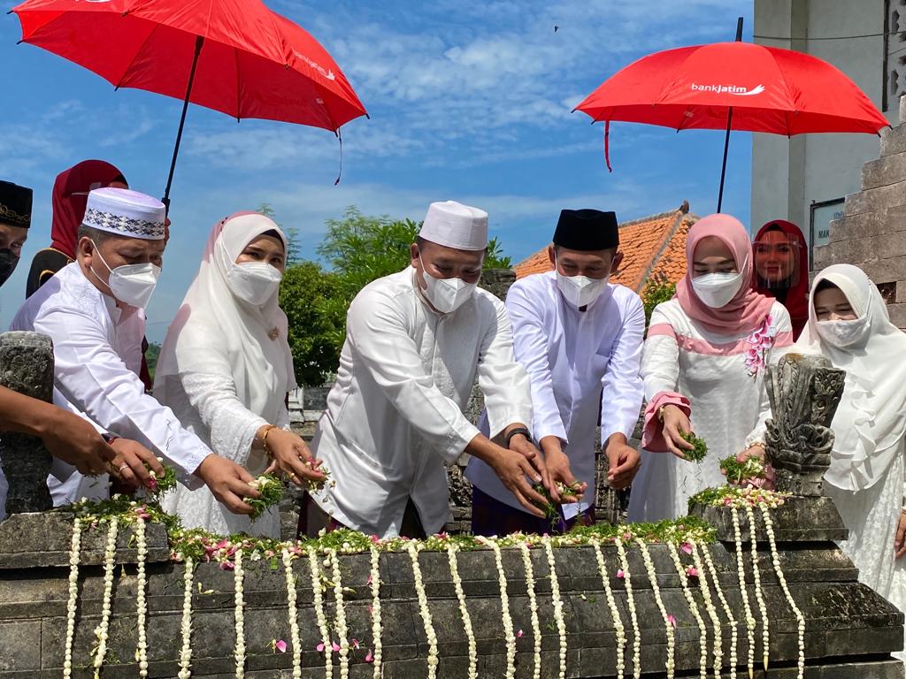 Peringati Hari Jadi Sampang, Bupati dan Wakilnya Ziarah ke Rato Ebu