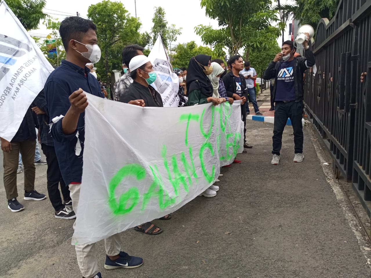 Unjuk Rasa Bupati Bersama Masyarakat, MPR Tuntut Tutup Galian C Ilegal di Gadu Barat