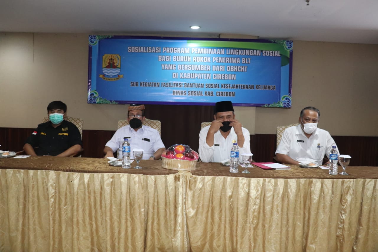 Ribuan Buruh Pabrik Rokok Kabupaten Cirebon Dapatkan BLT dari DBHCHT