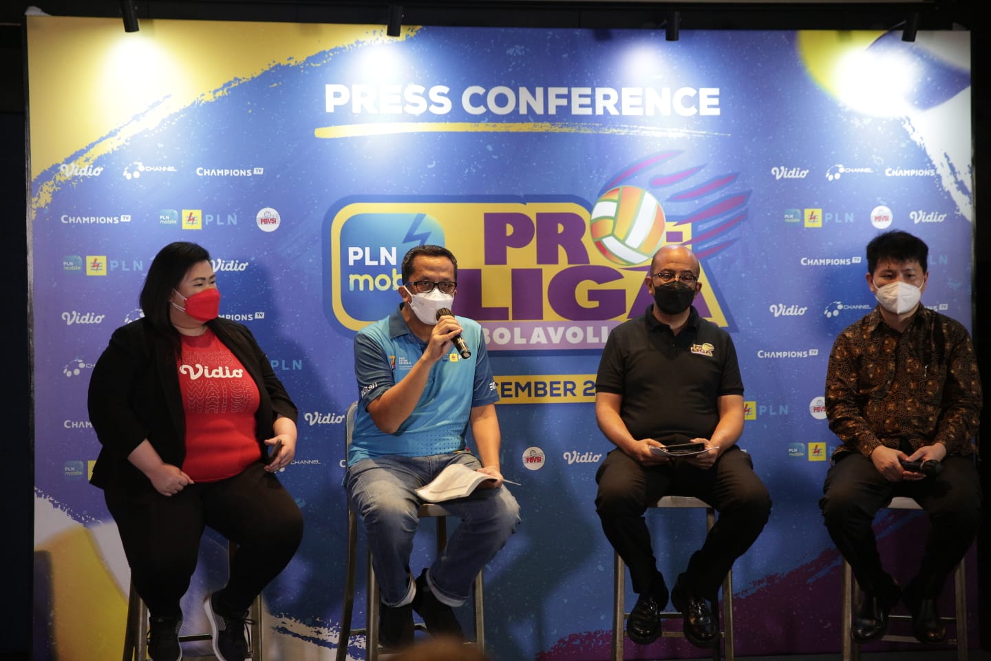 PLN terus mendukung pembinaan olahraga voli di Tanah Air. Salah satunya lewat PLN Mobile Proliga 2022. (Foto: PLN)