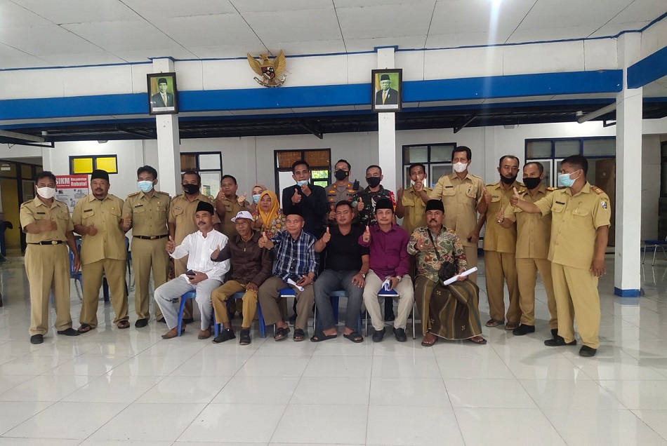 Sebanyak 8 ASN di lingkungan Pemkab Sampang diangkat menjadi Pj kepala desa. (Foto: Pemkab Sampang)