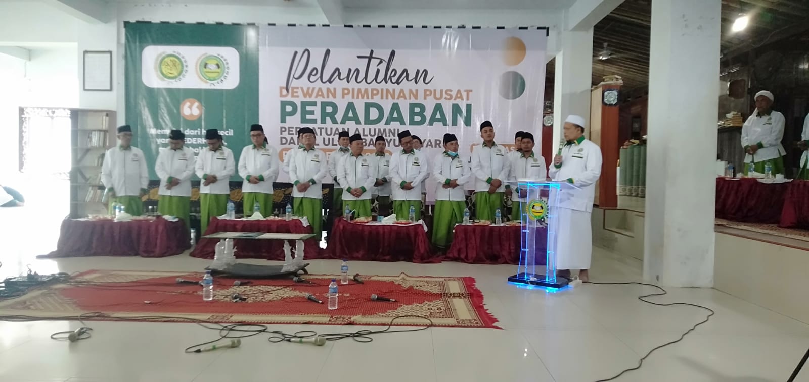 Foto: Momen Pelantikan Pengurus DPP Peradaban di Pondok Pesantren Banyuanyar, Pamekasan, Jawa Timur.