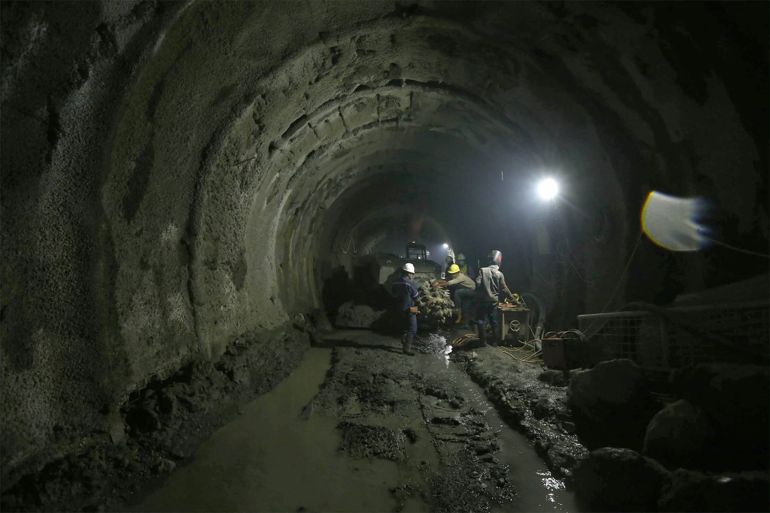 PLN menargetkan tambahan pembangkit EBT mencapai 10,6 GW hingga 2025. (Dok, PLN)