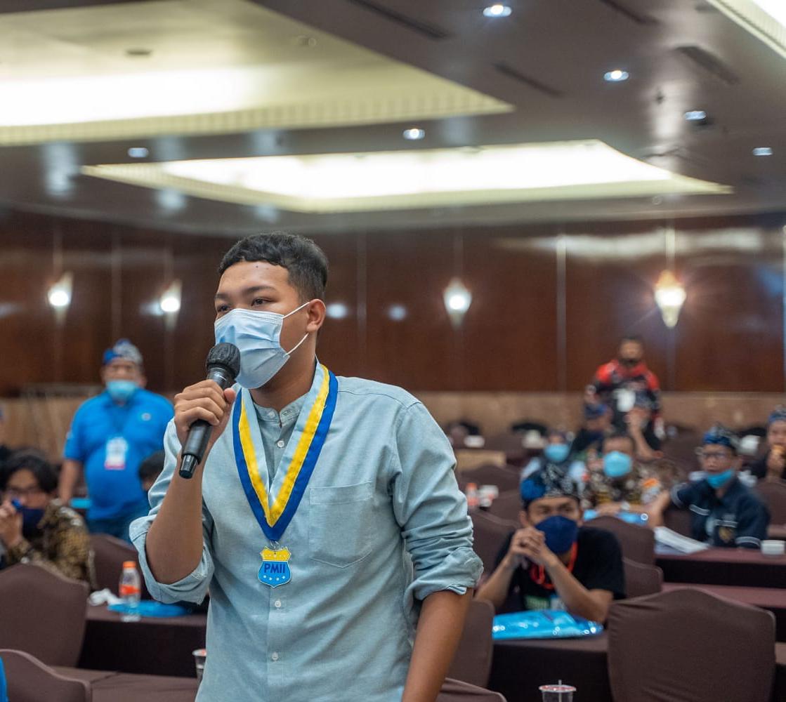 Sekretaris Wakil Ketua Eksternal PC. PMII Kota Bandung, Azmi Hibatullah. (Foto: Ist/Serikat News) 