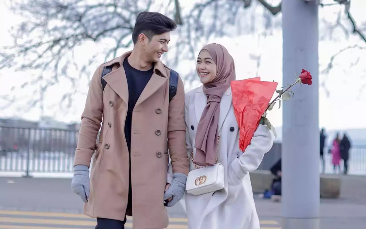 Ria Ricis dan sang suami (Foto: Net) 