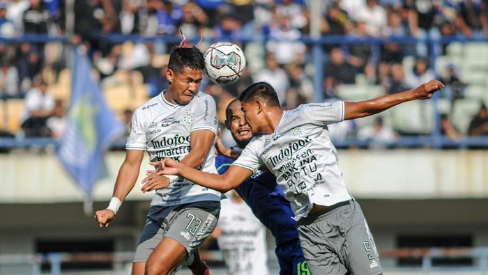 aga Persib Bandung vs Bali United. (Foto: Antara)