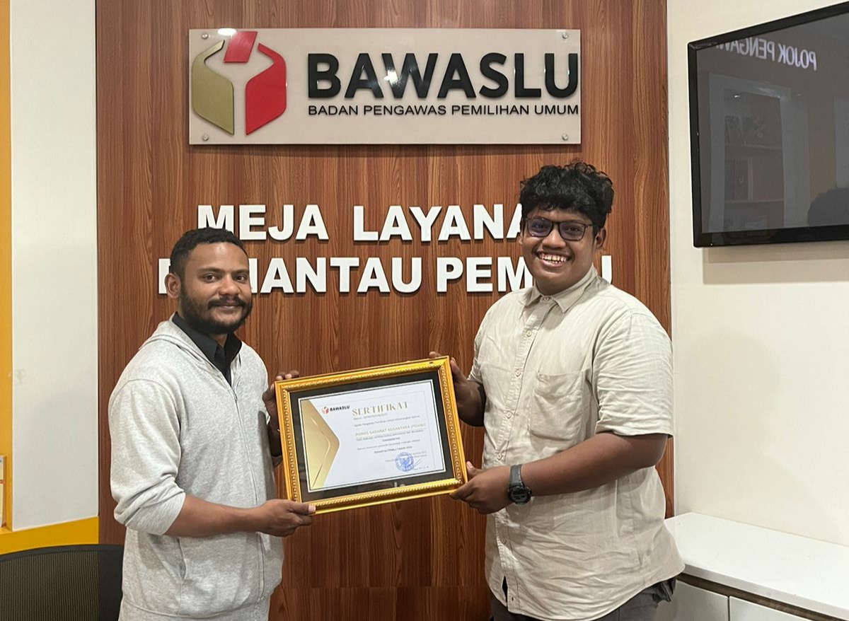 DPP Posnu menerima sertifikat akreditasi sebagai Lembaga Pemantau Pemilu (LPP) dari Bawaslu Republik Indonesia, Senin (12/9/2022). (Foto: Istimewa) 
