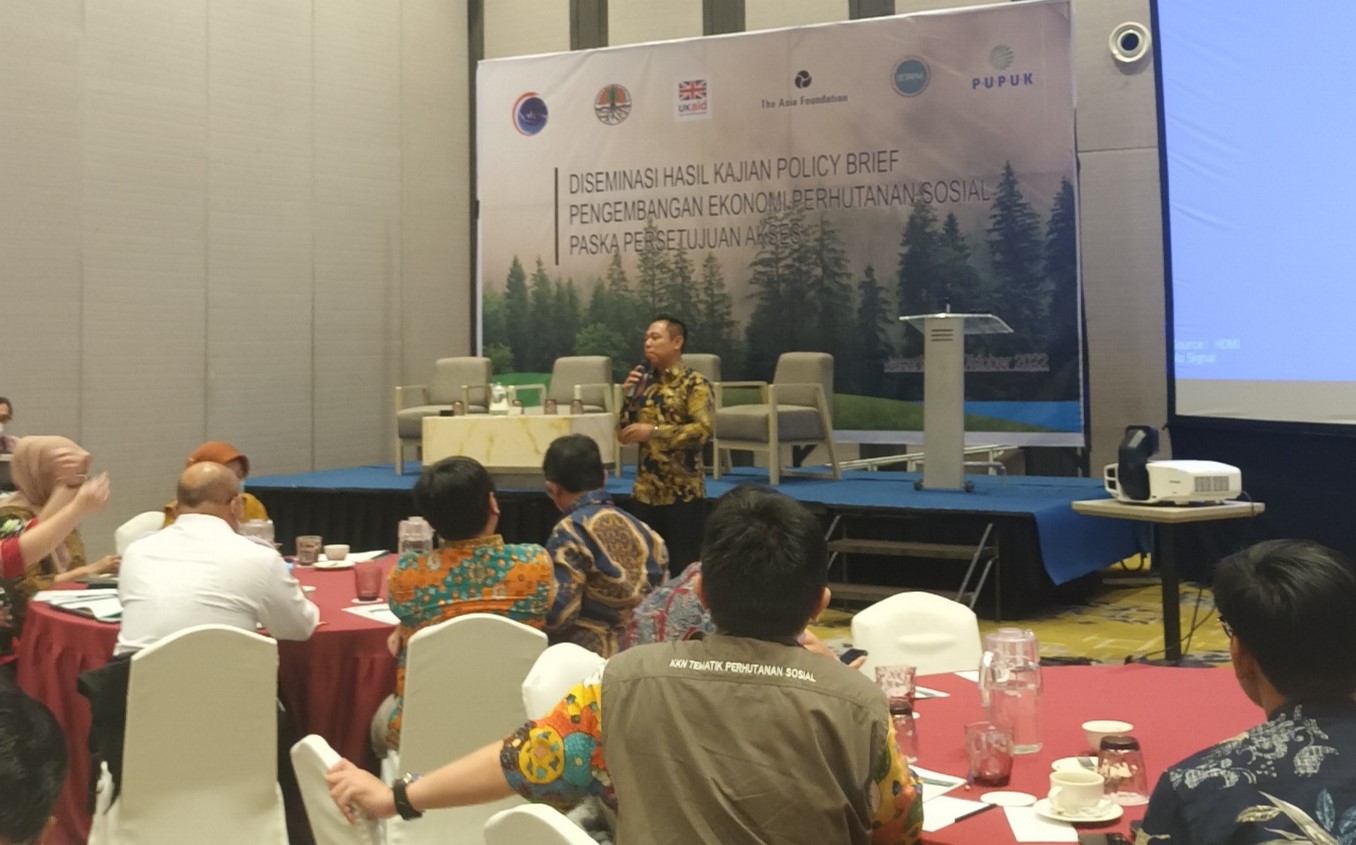 Kajian Policy Brief  dengan tajuk Pengembangan Ekonomi Perhutanan Sosial Pasca Persetujuan Akses” yang diselenggarakan PUPUK bekerja sama dengan TAF di Hotel Harris Vertu Harmoni  Jakarta, Selasa (25/10/2022). (Foto: Istimewa)