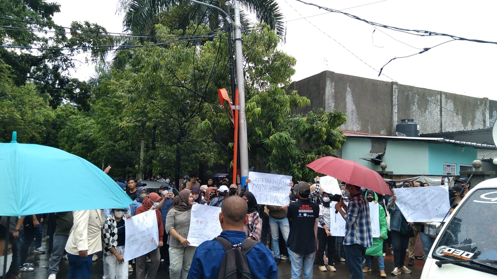 UTA '45 gugat SK PN UKAI ke PTUN. (Foto: Istimewa) 