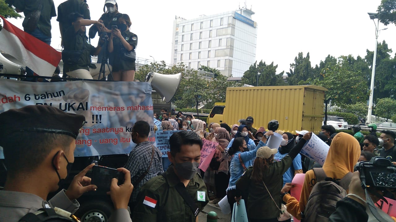 Para korban melakukan aksi pada hari ini, Rabu 30 November 2022. (Foto: Istimewa)