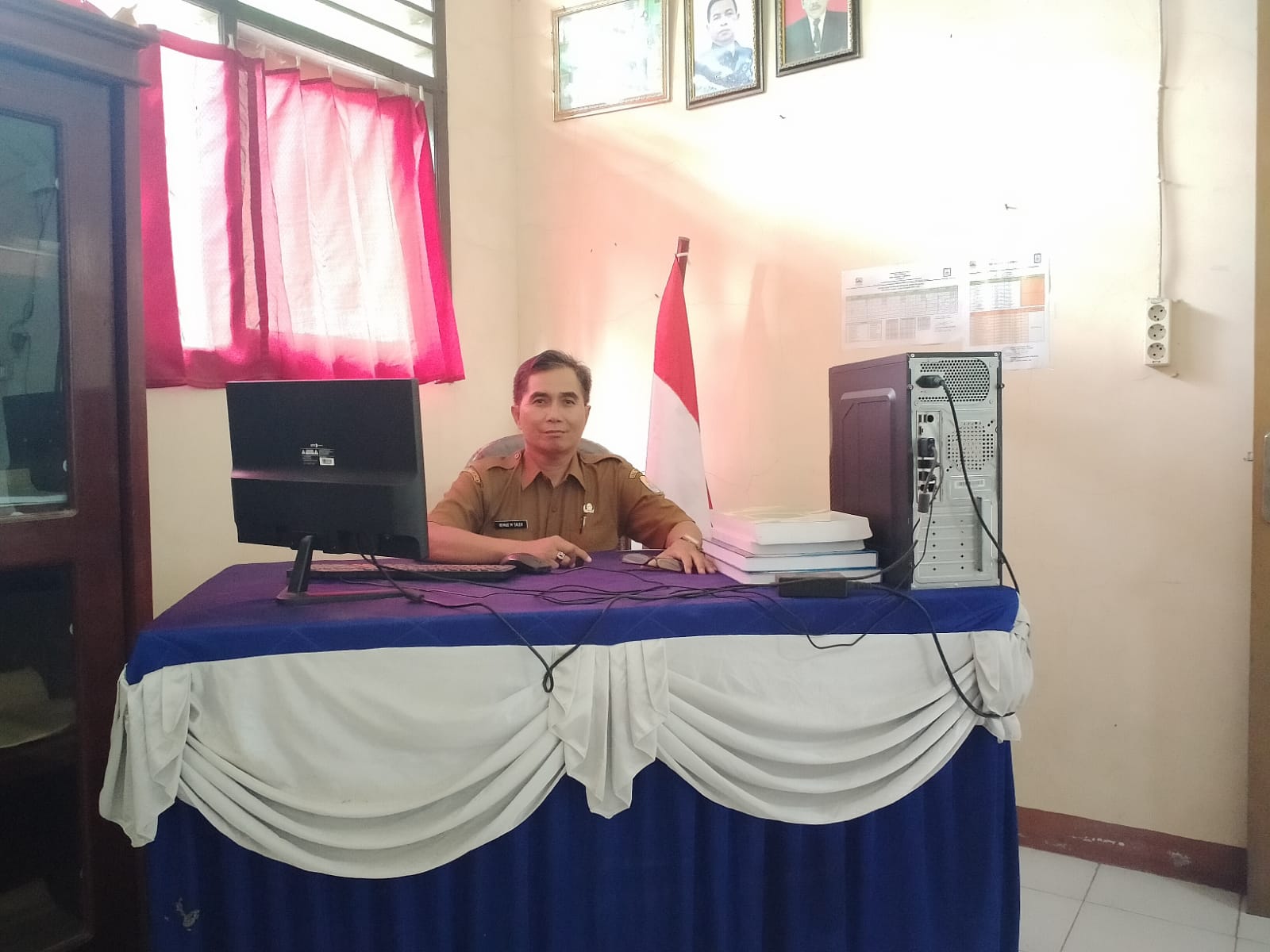 Kepala SMPN 2 Gempol, Kemas M Saleh. (Foto: Serikat News)