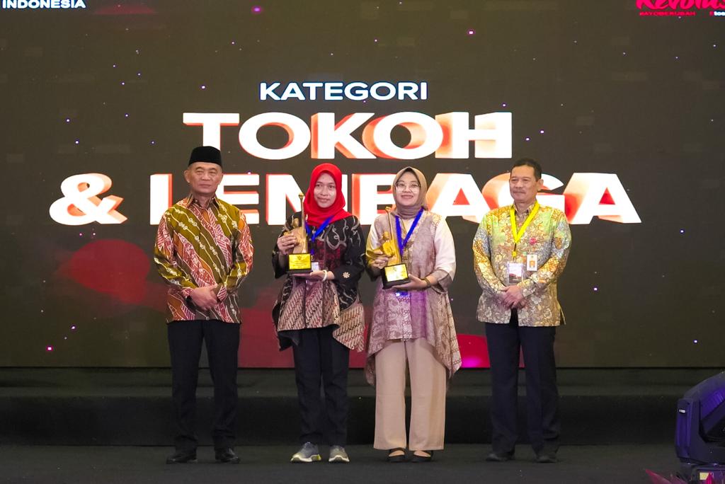 Penghargaan itu diberikan Muhadjir di Hotel Borubudur Jakarta pada Anugerah Revolusi Mental 2022 yang berlangsung pada Rabu, 21 Desember 2022. (Foto: Istimewa)