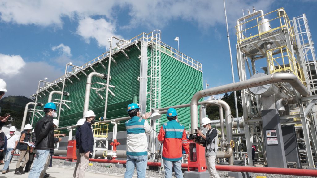 PT Geo Dipa Energi (Persero) “GeoDipa” menyelenggarakan acara First Blow Small Scale sebagai tahapan uji coba sebelum Pembangkit Listrik Tenaga Panas Bumi (PLTP) Dieng Small Scale 10 MW secara resmi beroperasi. Foto/Geodipa