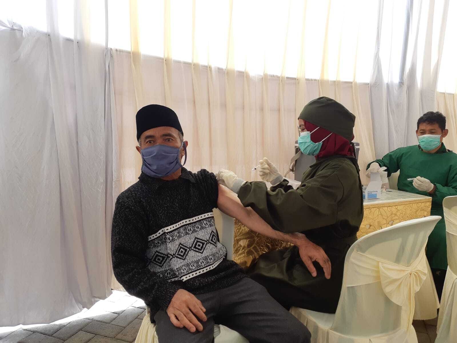 PT Geo Dipa Energi (Persero) Unit Dieng bersama Proyek Dieng 2 & Patuha 2 kembali menyelenggarakan program vaksinasi COVID-19 massal – Dosis 2. Foto/ Geodipa