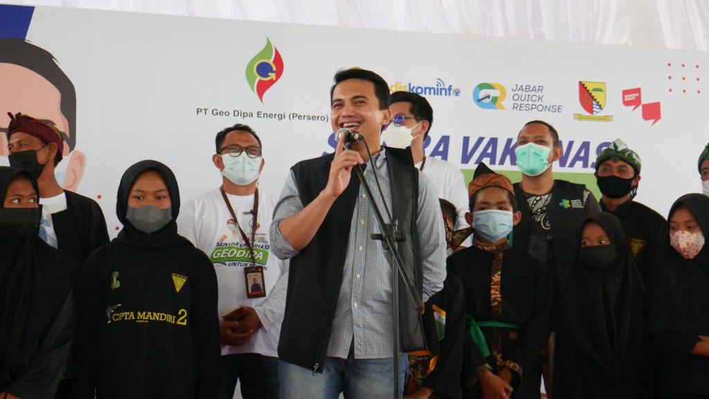 #SentraVaksinGeoDipaUntukNegeri dengan target 1.000 dosis vaksin untuk masyarakat di 3 (tiga) desa sekitar wilayah kerja Proyek PLTP Patuha 2 pada Minggu (19/9) di Hotel Abang Ciwidey. Foto/Goedipa
