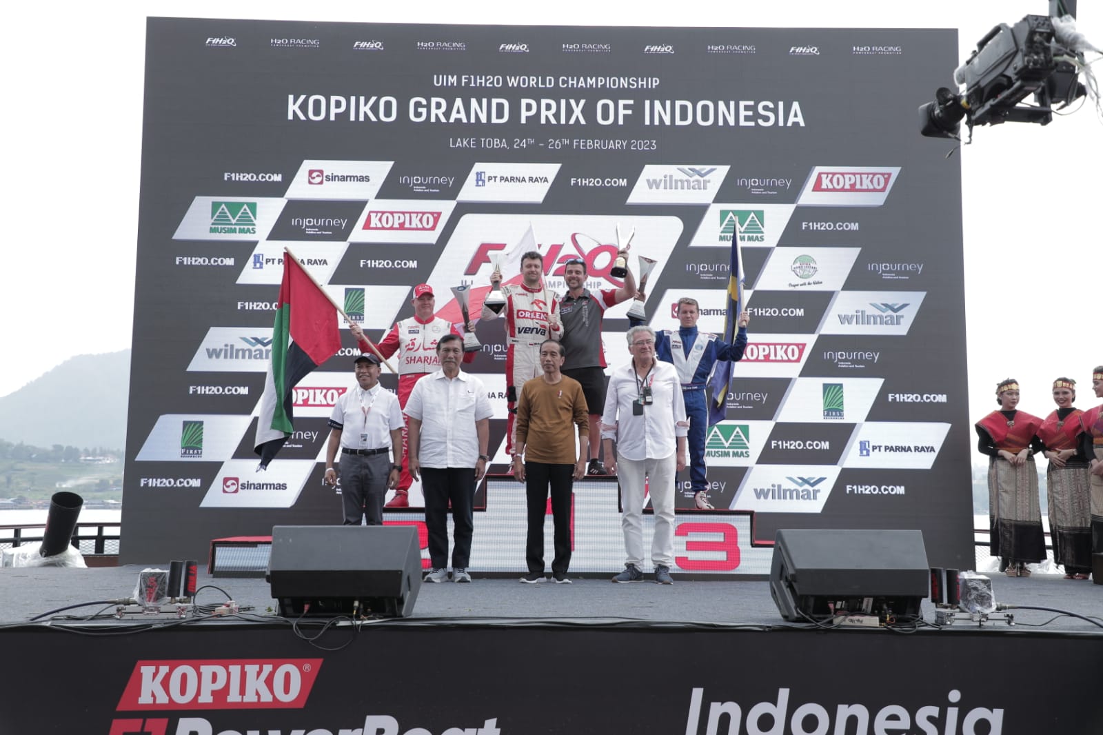 PT PLN (Persero) turut menyukseskan perhelatan kejuaraan dunia balap perahu super cepat F1 Powerboat (F1H2O) di Balige yang berlangsung pada 25 - 26 Februari 2023. (Dok, PLN)