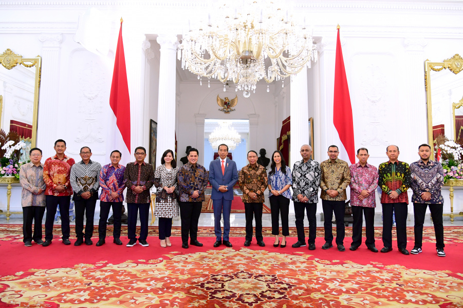 Kunjungan pengurus baru Persatuan Sepak Bola Seluruh Indonesia (PSSI), di Istana Merdeka Jakarta, Senin, 20 Februari 2023. (Foto: PSSI)