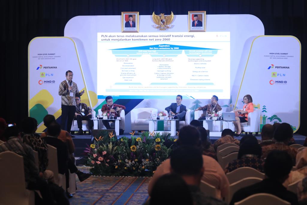 PT PLN (Persero) sepakat salah satu kunci penting dalam keberhasilan transisi energi adalah kualitas dari Sumber Daya Manusia (SDM).(Dok, PLN)