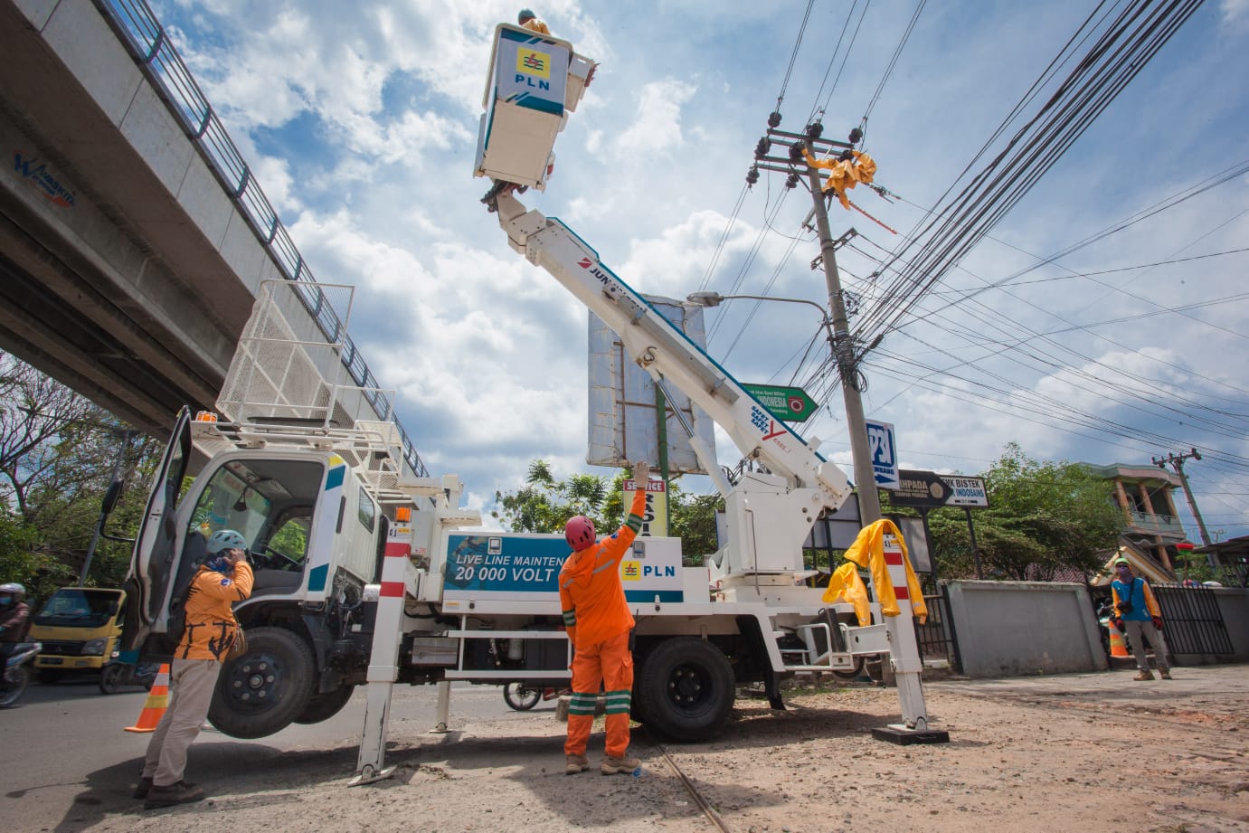  Pemerintah melalui Kementerian Energi dan Sumber Daya Mineral (ESDM) telah menetapkan tarif listrik periode April - Juni 2023. (Foto: PLN)