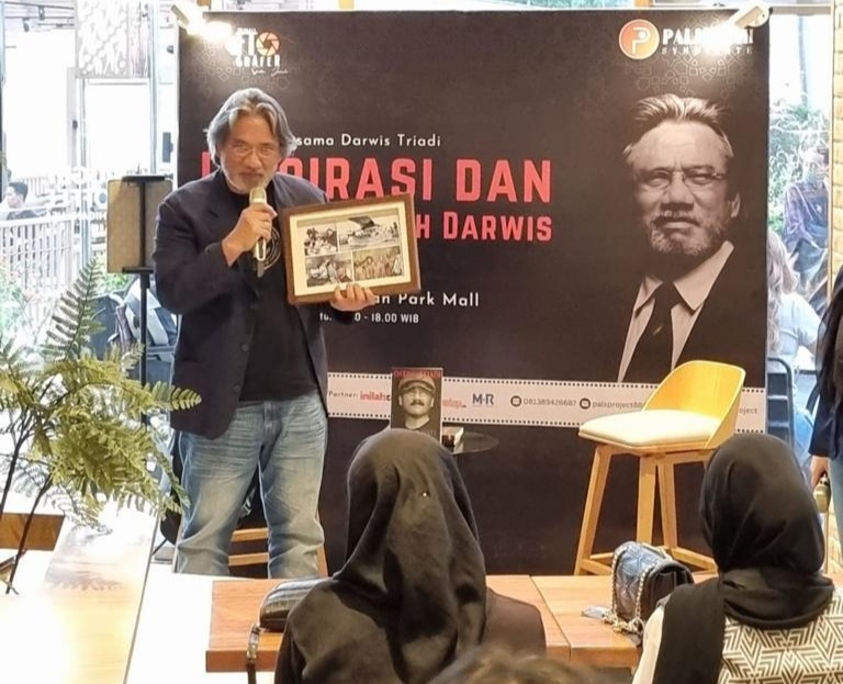 Darwis Triadi ketika berbincang-bincang santai di Biggby Coffee, Mal Senayan Park, Jakarta Pusat, Sabtu (1/4/2023). (Foto: Istimewa) 