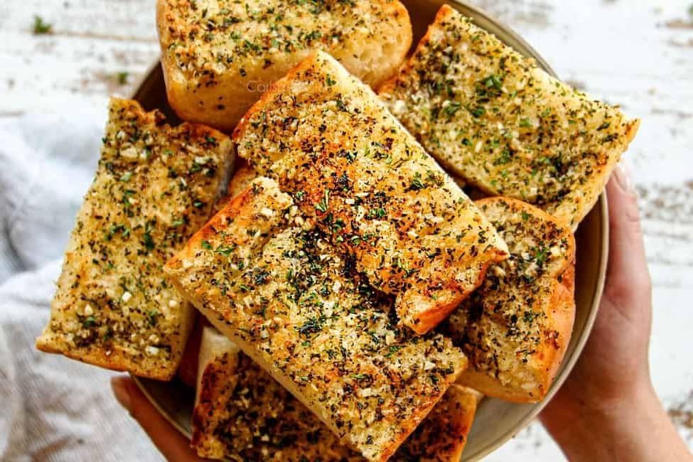 Roti cheese garlic bread asal Korea. (Foto: Pinterest) 