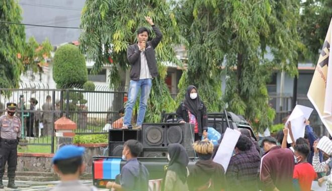 Masyarakat Demo Kejari Pamekasan, Tuntut Kejelasan Tiga Dugaan Kasus Korupsi